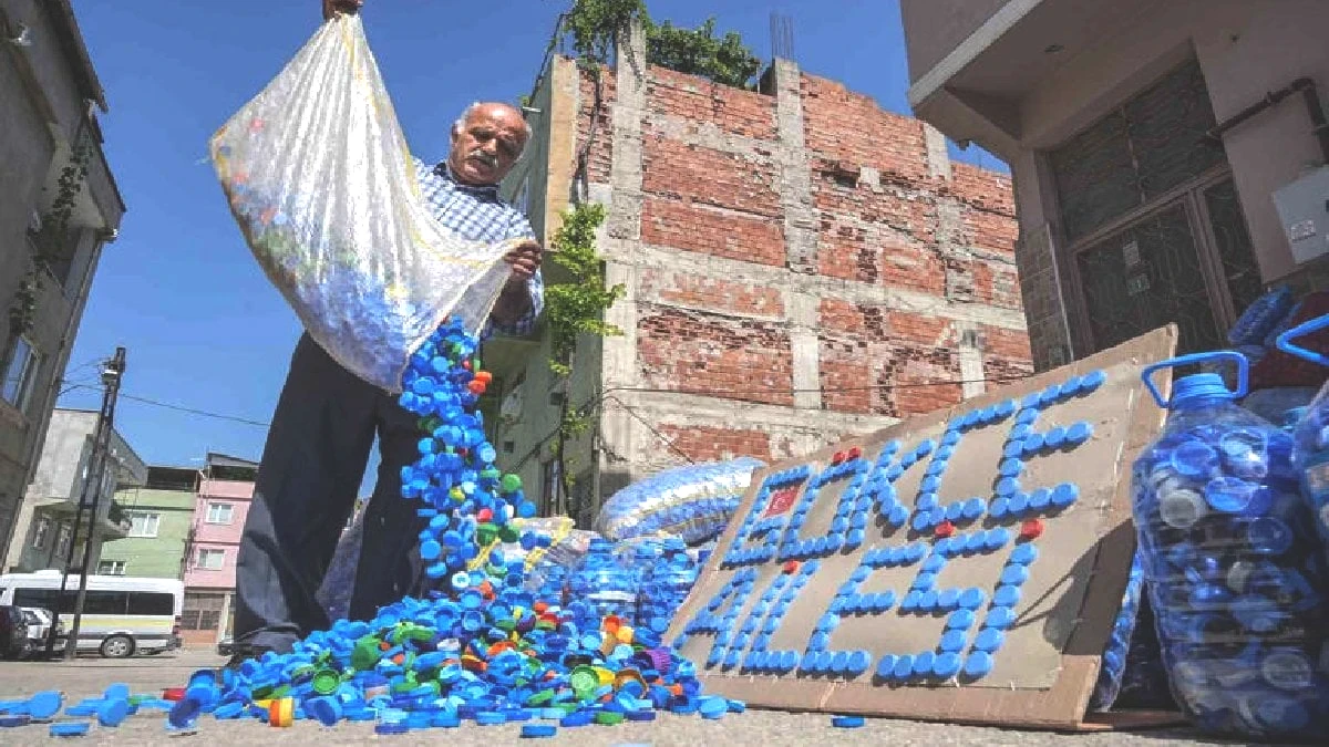 nazim-gokce-plastik-kapak-kapak.jpg